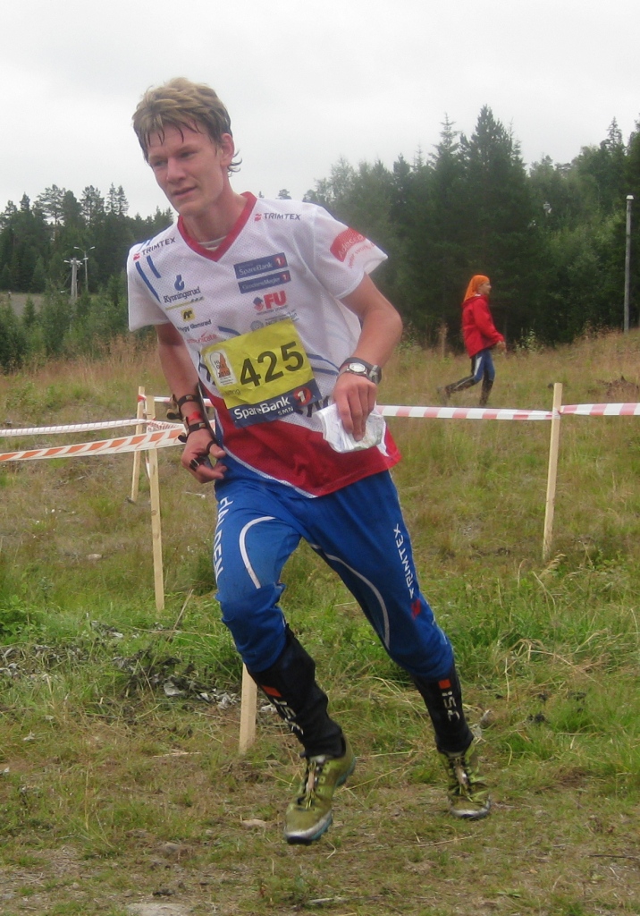 hl2010-02